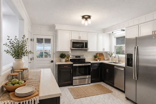 158 Lexington Dr, Clarksville, TN 37042