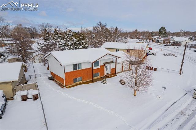 200 Dexter Street, Colorado Springs, CO 80911