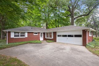 413 S Saint Joseph Ave, Niles, MI 49120