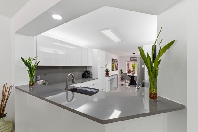 7524 Granville Drive 201, Tamarac, FL 33321