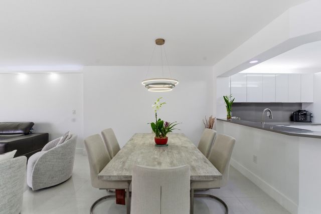 7524 Granville Drive 201, Tamarac, FL 33321