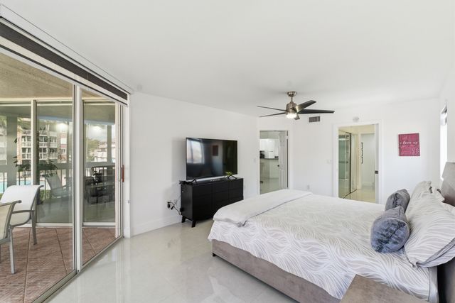 7524 Granville Drive 201, Tamarac, FL 33321