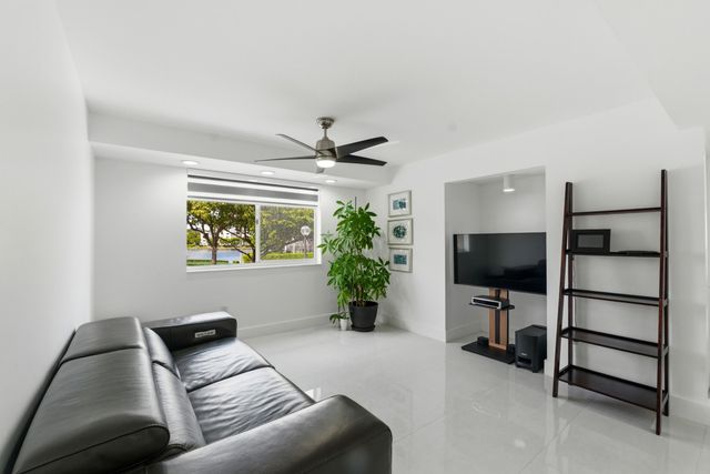 7524 Granville Drive 201, Tamarac, FL 33321