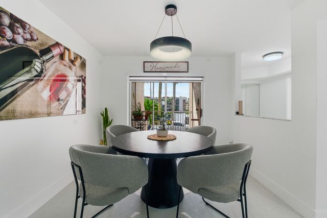 7524 Granville Drive 201, Tamarac, FL 33321