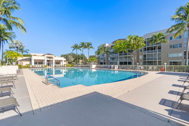 7524 Granville Drive 201, Tamarac, FL 33321