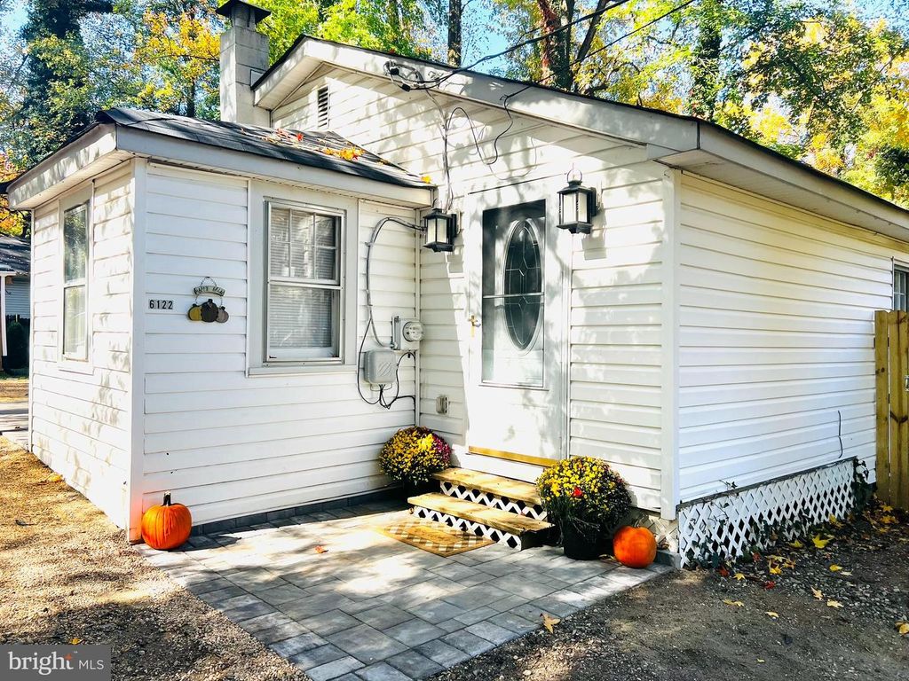 6122 6TH ST, Chesapeake Beach, MD 20732