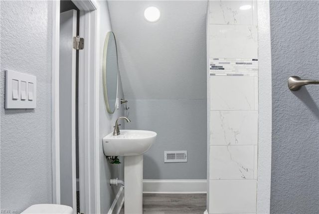 2807 Sewells Point RD, Norfolk, VA 23513