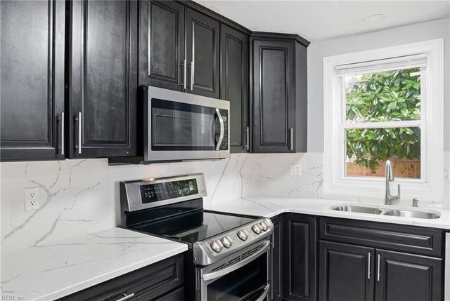 2807 Sewells Point RD, Norfolk, VA 23513