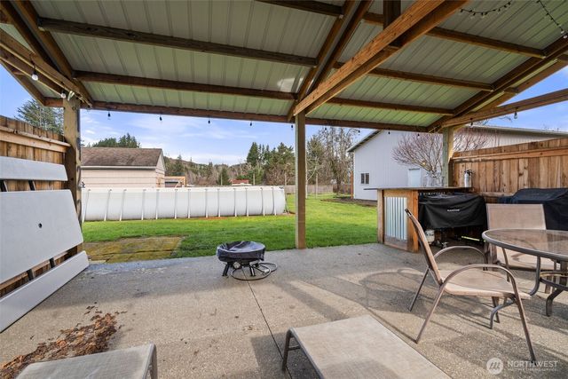 5301 School Street, Raymond, WA 98577