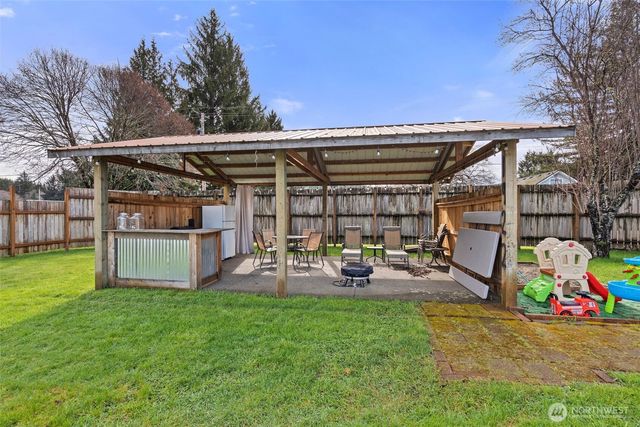 5301 School Street, Raymond, WA 98577