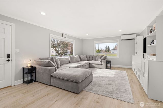 5301 School Street, Raymond, WA 98577