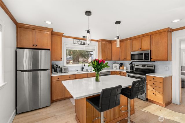 5301 School Street, Raymond, WA 98577