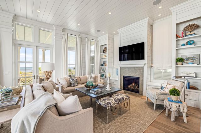 2445 E Seaside Drive, Galveston, TX 77550