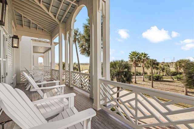 2445 E Seaside Drive, Galveston, TX 77550
