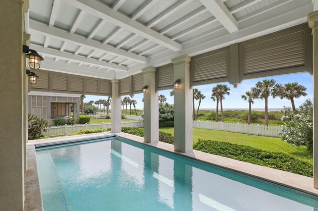 2445 E Seaside Drive, Galveston, TX 77550