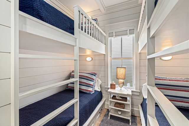 2445 E Seaside Drive, Galveston, TX 77550