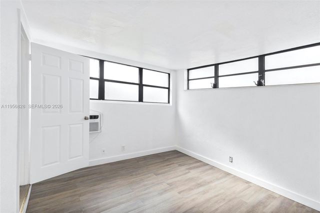 551 NW 183rd St 551, Miami Gardens, FL 33169