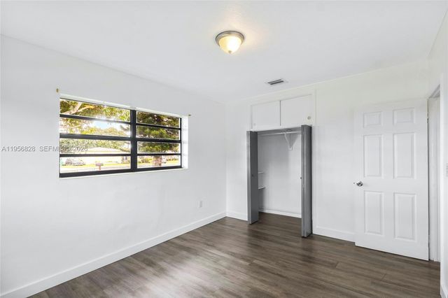 551 NW 183rd St 551, Miami Gardens, FL 33169