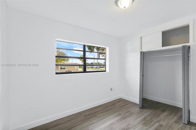 551 NW 183rd St 551, Miami Gardens, FL 33169