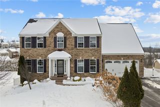 107 Vista Ct, Oakdale, PA 15071