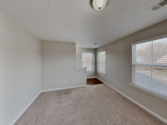 1637 Robindale Dr, Hermitage, TN 37076