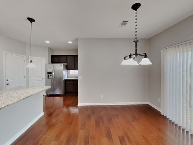 1637 Robindale Dr, Hermitage, TN 37076