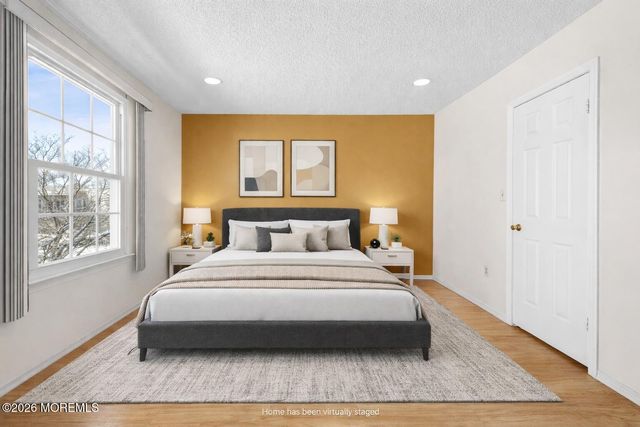 19 Sloop Square, Freehold, NJ 07728