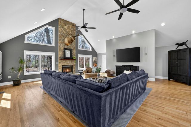 632 DRY CREEK LN, Winchester, VA 22603
