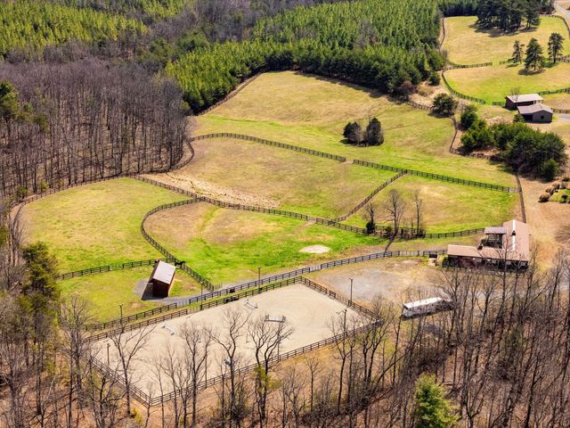 632 DRY CREEK LN, Winchester, VA 22603