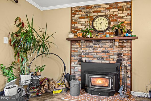 10400 HILLSIDE LN, Fredericksburg, VA 22408