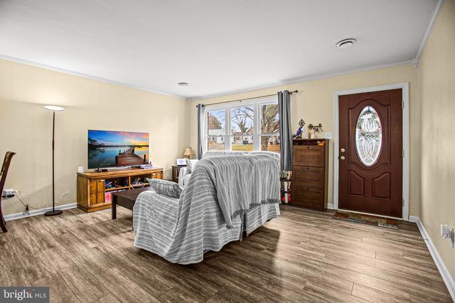 10400 HILLSIDE LN, Fredericksburg, VA 22408