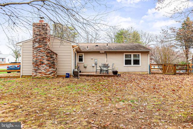 10400 HILLSIDE LN, Fredericksburg, VA 22408