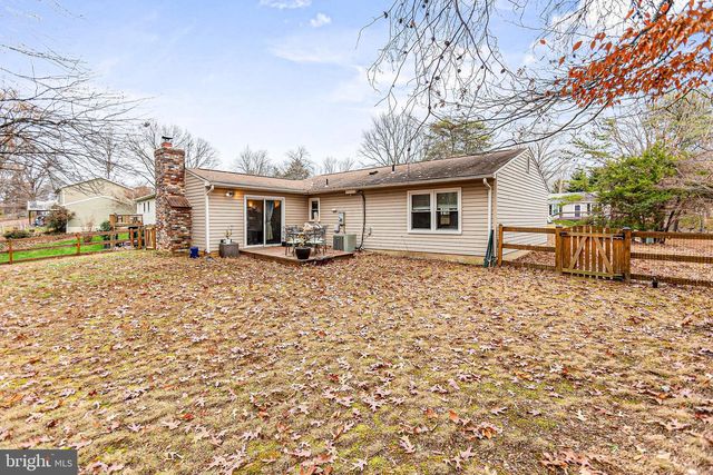 10400 HILLSIDE LN, Fredericksburg, VA 22408