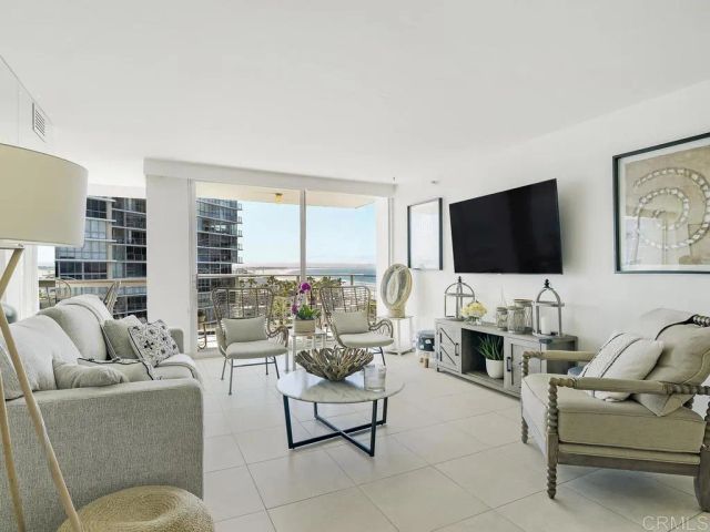 1810 Avenida Del Mundo 609, Coronado, CA 92118
