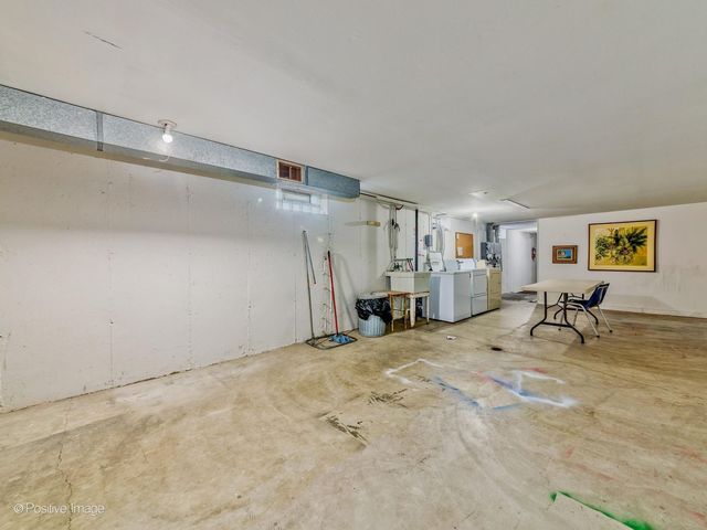 627 N Carroll Parkway 105, Glenwood, IL 60425