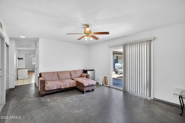 4916 W GROVERS Avenue, Glendale, AZ 85308