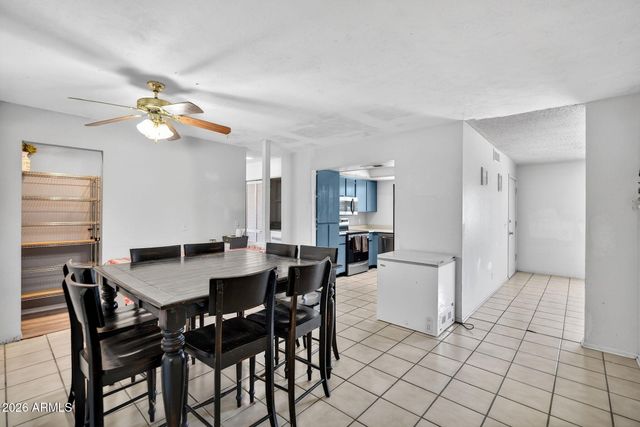 4916 W GROVERS Avenue, Glendale, AZ 85308