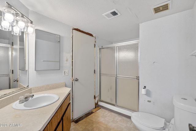 4916 W GROVERS Avenue, Glendale, AZ 85308