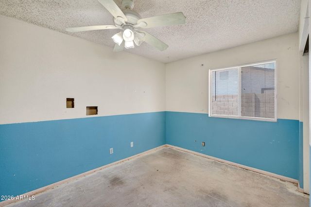 4916 W GROVERS Avenue, Glendale, AZ 85308