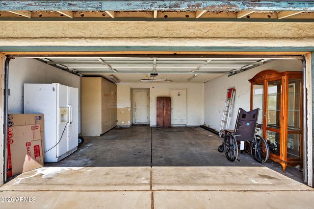 4916 W GROVERS Avenue, Glendale, AZ 85308