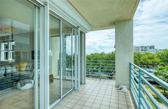 7974 SAILBOAT KEY BOULEVARD S 301, South Pasadena, FL 33707