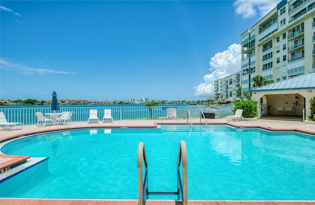 7974 SAILBOAT KEY BOULEVARD S 301, South Pasadena, FL 33707