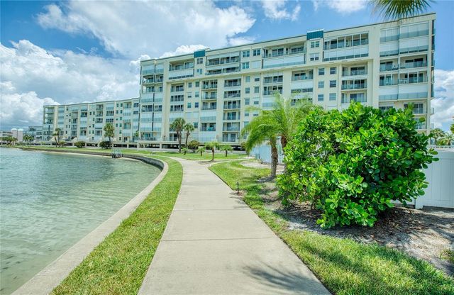 7974 SAILBOAT KEY BOULEVARD S 301, South Pasadena, FL 33707
