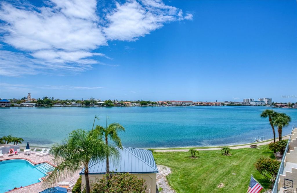 7974 SAILBOAT KEY BOULEVARD S 301, South Pasadena, FL 33707