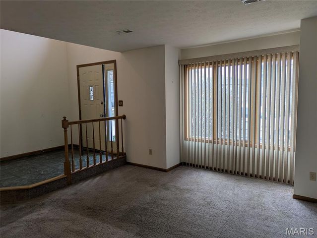 1620 Forest Hills Drive D, St Charles, MO 63303