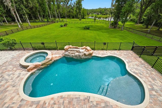 855 SE 87TH STREET, Ocala, FL 34480
