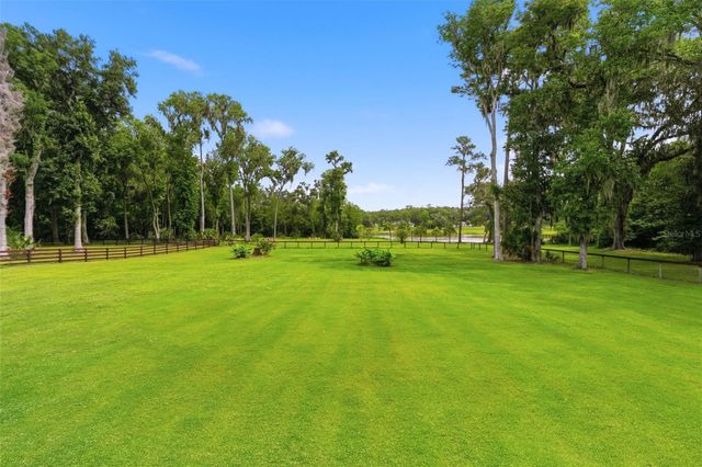 855 SE 87TH STREET, Ocala, FL 34480