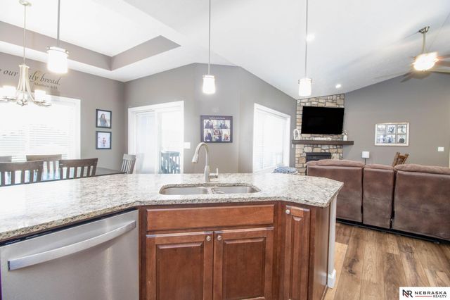 9250 Eagleton Lane, Lincoln, NE 68505