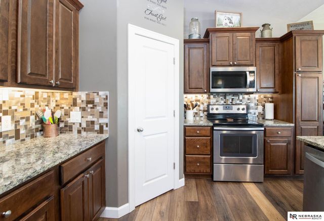 9250 Eagleton Lane, Lincoln, NE 68505