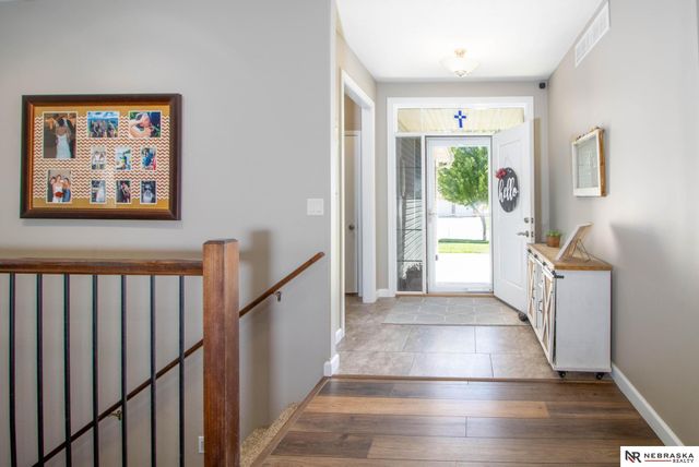 9250 Eagleton Lane, Lincoln, NE 68505